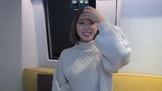 花臂纹身冷艳外围美女 短裙黑丝里面没穿内裤 服务周到磨菊花 口硬翘起大屁股后入